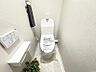 トイレ：トイレです！温水洗浄便座となっているため快適に使用できますね！