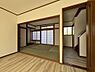 その他：1階の和室はリビングとの続き間として利用できます♪