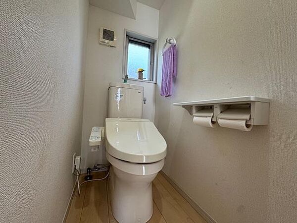トイレを拡大表示