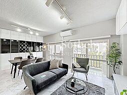 逗子マリーナ厚生用建物4号棟 1SLDKのリビング/ダイニング