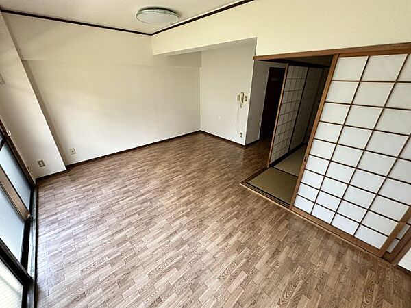 ル・アール 102｜愛知県名古屋市名東区猪高台2丁目(賃貸マンション4DK・1階・70.00㎡)の写真 その4