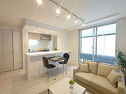 PASEO四谷三丁目 102 1階1LDKのリビング/ダイニング