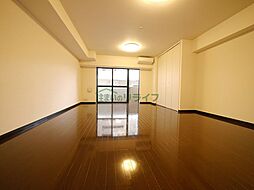 東京メトロ有楽町線 江戸川橋駅 徒歩2分の賃貸マンション 5階1LDKのリビング/ダイニング