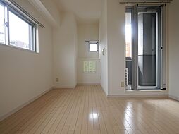 東京メトロ有楽町線 江戸川橋駅 徒歩5分の賃貸マンション 4階ワンルームのリビング/ダイニング