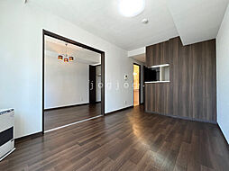 キューブ中の島2・3Ｎ 205 2階1LDKのリビング/ダイニング