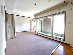 平岸ファースト 210 2階2DKのリビング/ダイニング