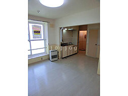 シャトル澄川4・5 103 2階1Kのリビング/ダイニング