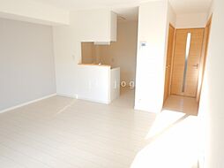 ベーネタカノ 105 1階2LDKのリビング/ダイニング