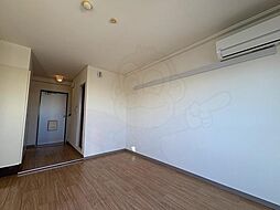 アーチ名神 6階1Kのリビング/ダイニング