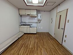 フローレンスハイツ 3 2階ワンルームのリビング/ダイニング