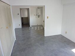 パインスタービル 401 4階1DKのリビング/ダイニング