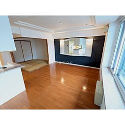 ダイアパレスガレリアシティ・ウエストウイング 8階3LDKのリビング/ダイニング