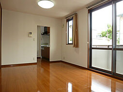 メゾンルミエールA棟 1階1LDKのリビング/ダイニング