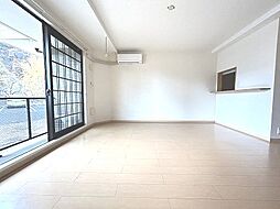 ガーデンハウス朝日山　D 1階2LDKのリビング/ダイニング