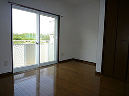 ピュアコーポコメムラB棟 1階1Kのリビング/ダイニング