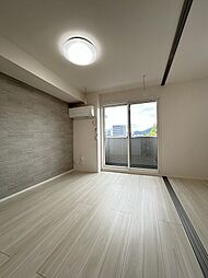 プランタン若里V 2階1LDKのリビング/ダイニング