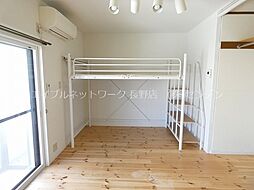 上野ハイツ 2階1Kのリビング/ダイニング