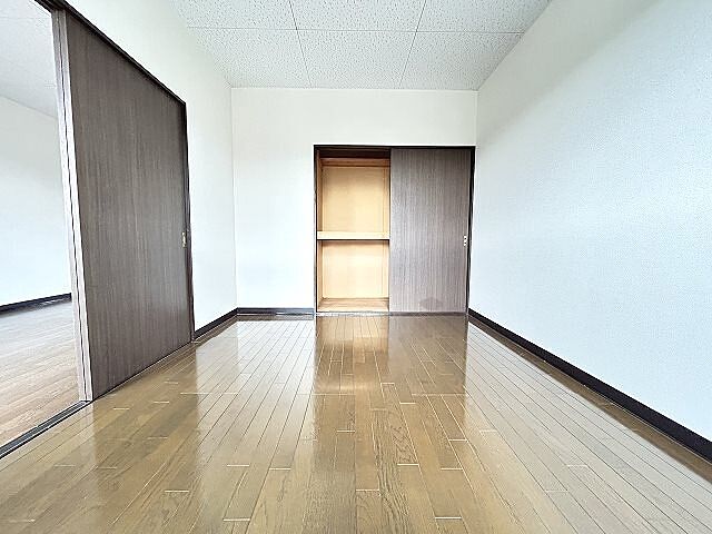 寝室