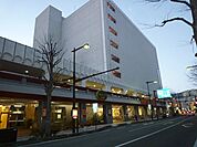 TOMATO食品館（873m）
