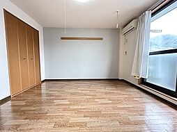 サープラスマロニエ 2階1Kのリビング/ダイニング