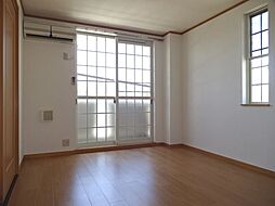 ソレアード千曲A 2階2LDKのリビング/ダイニング