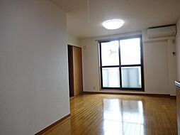 グランデール多田 2階1LDKのリビング/ダイニング