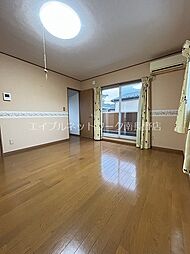 クレス 2階1LDKのリビング/ダイニング