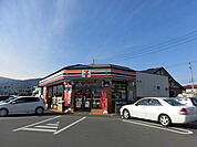 セブンイレブン 更埴市民体育館前店（630m）