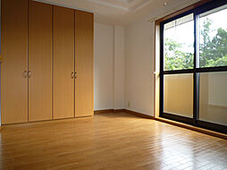 サンロード 102 1階1LDKのリビング/ダイニング