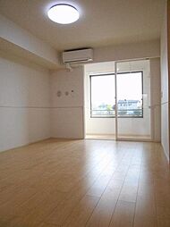 カノン 1階1LDKのリビング/ダイニング