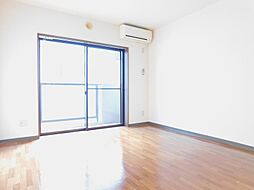 MKマンション 1階1Kのリビング/ダイニング