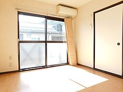 フレグランスアゼリアA 2階2DKのリビング/ダイニング