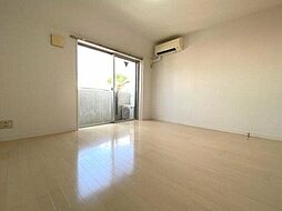 フラットワン 302 3階1Kのリビング/ダイニング