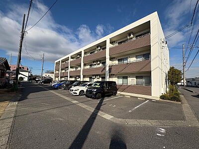 外観:充実した周辺環境で、生活しやすい立地の中古マンションです。 外観:充実した周辺環境で、生活しやすい立地の中古マンションです。