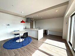 リフローレ豊田十塚 1LDKのリビング/ダイニング