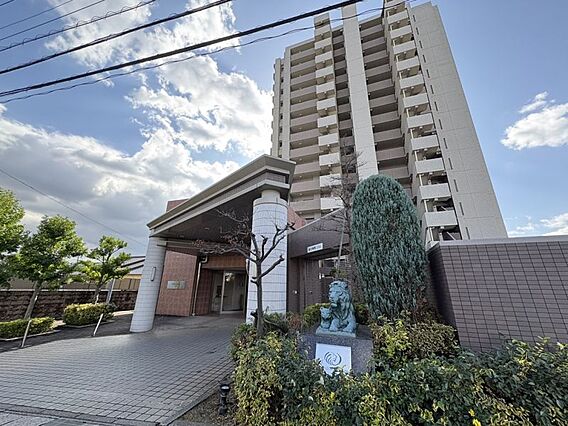 15階建ての8...