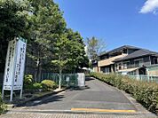 高橋中学校まで　950m　徒歩約12分●次代を担う心豊かでたくましい生徒を育成　個々の生徒、集団の力に応じた目標を設定し、達成感や自己肯定感、感謝の気持ちを育みます。