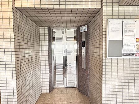 エレベーター完備のため、重い荷物の運搬の際も便利です♪