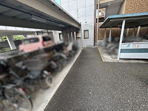 雨の日も安心の...