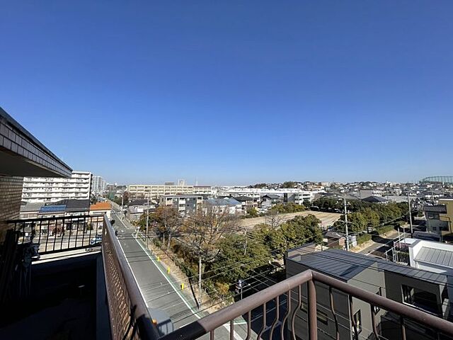 バルコニー アーバン共和 5階/-