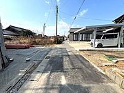 主要道路より1本入った閑静な住宅地！車の通りが少なく小さなお子様も安心です♪
