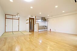 ニューライフ首里南Ｂ棟 3LDKのリビング/ダイニング