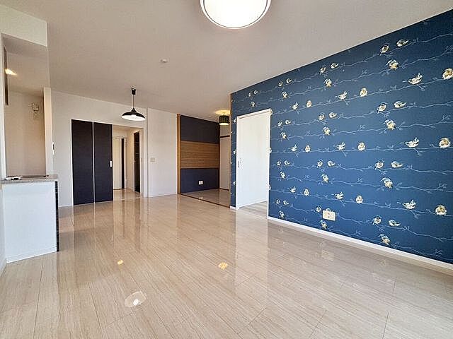 リビング/ダイニング プレサンスロジェ国際通りレーヴタワー 13階/-