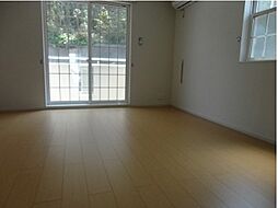 オーシャンヒル I 103号室 1階ワンルームのリビング/ダイニング