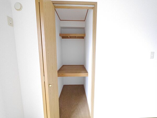 apartment 茨城県北茨城市中郷町小野矢指
中郷町小野矢指の賃貸情報を見る
物件地図