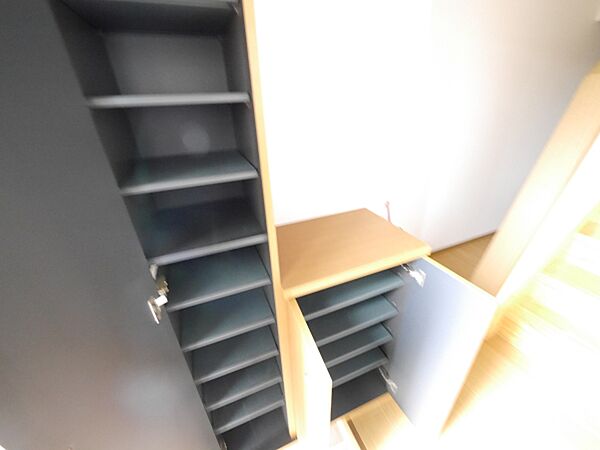 apartment 茨城県北茨城市中郷町小野矢指
中郷町小野矢指の賃貸情報を見る
物件地図