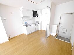 ロイヤルヒルズ 106号室 1階1LDKのリビング/ダイニング