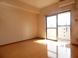 ハイトピア千葉 4階ワンルームのリビング/ダイニング