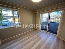 MOCXION稲毛小仲台 1階1Kのリビング/ダイニング