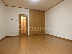 ニューリーブス 3階1Kのリビング/ダイニング